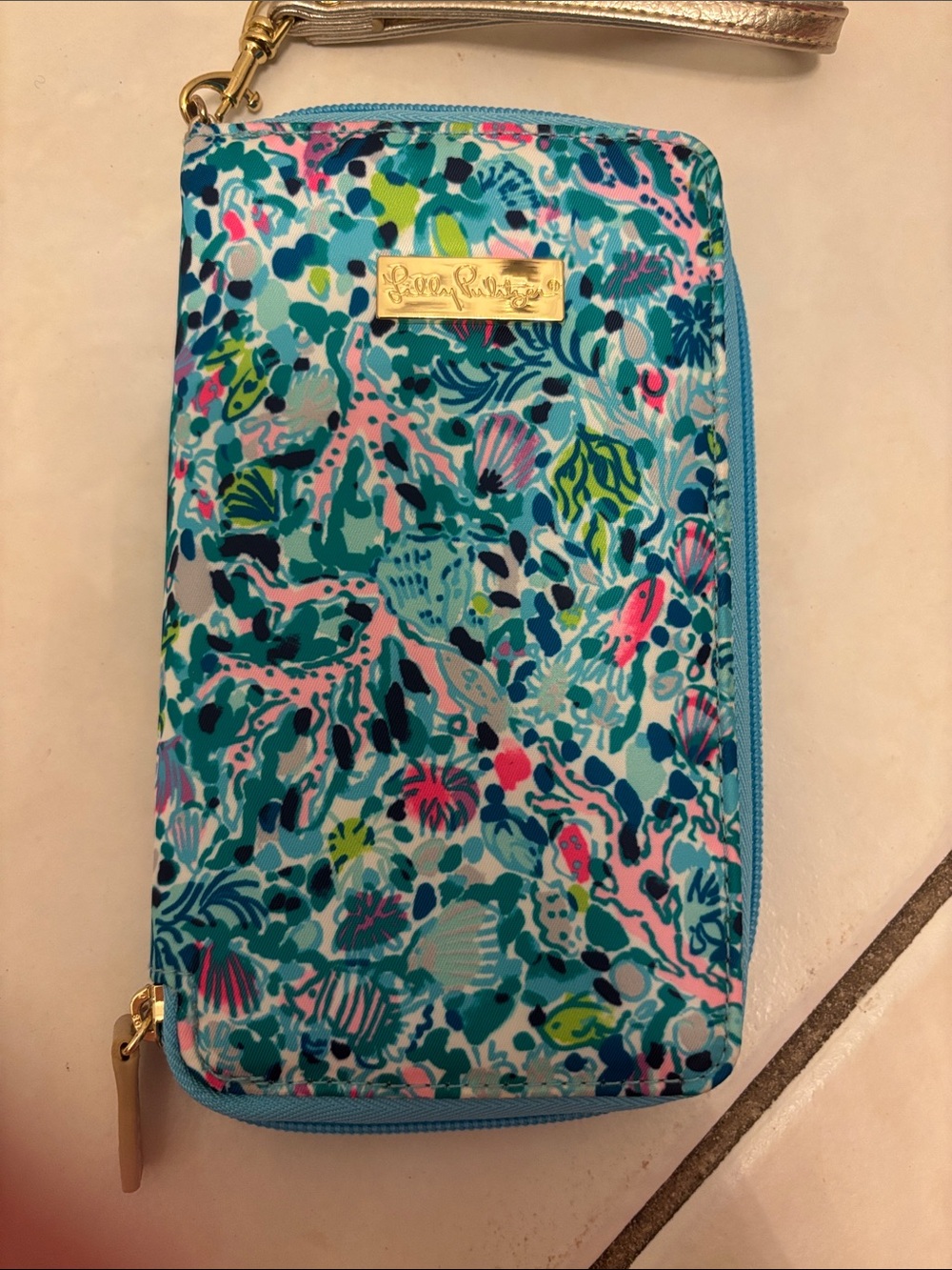 Lilly Pulitzer Turquoise Multicolor Zip Wristlet Wallet